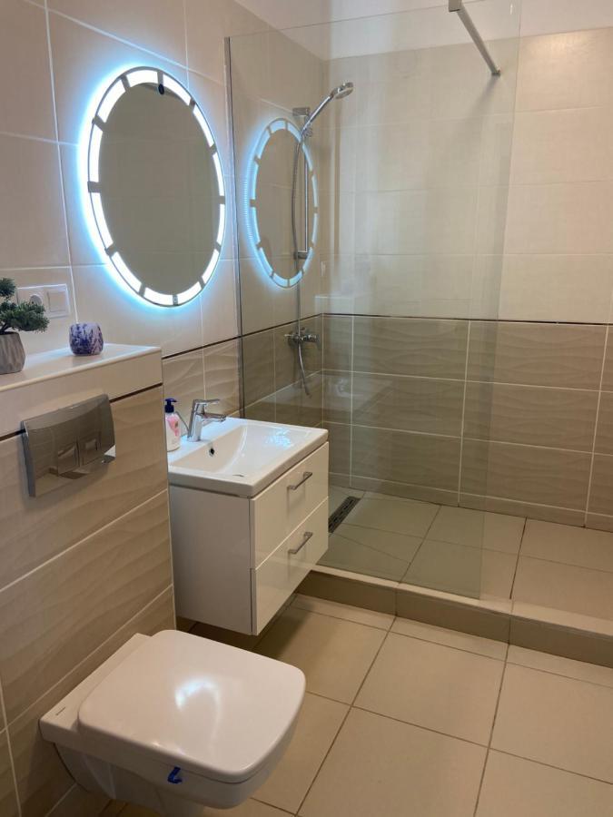 Focus Apartament Floresti  Ngoại thất bức ảnh