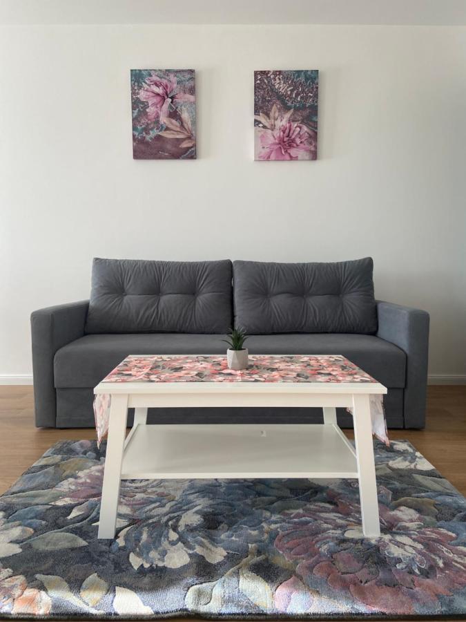 Focus Apartament Floresti  Ngoại thất bức ảnh